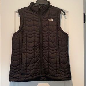 North face vest